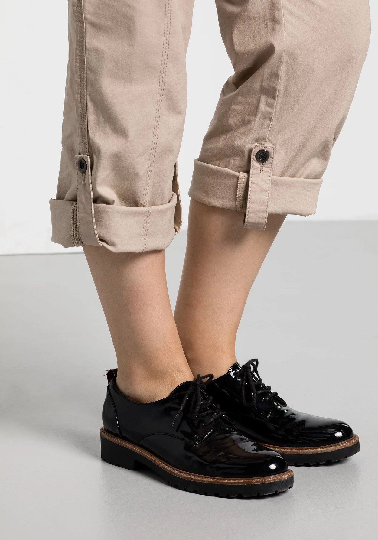 Sheego Gerade Cargo-Hose Mit Krempelbaren Beinen 9 Sheego Gerade Cargo-Hose Mit Krempelbaren Beinen – Bild 7