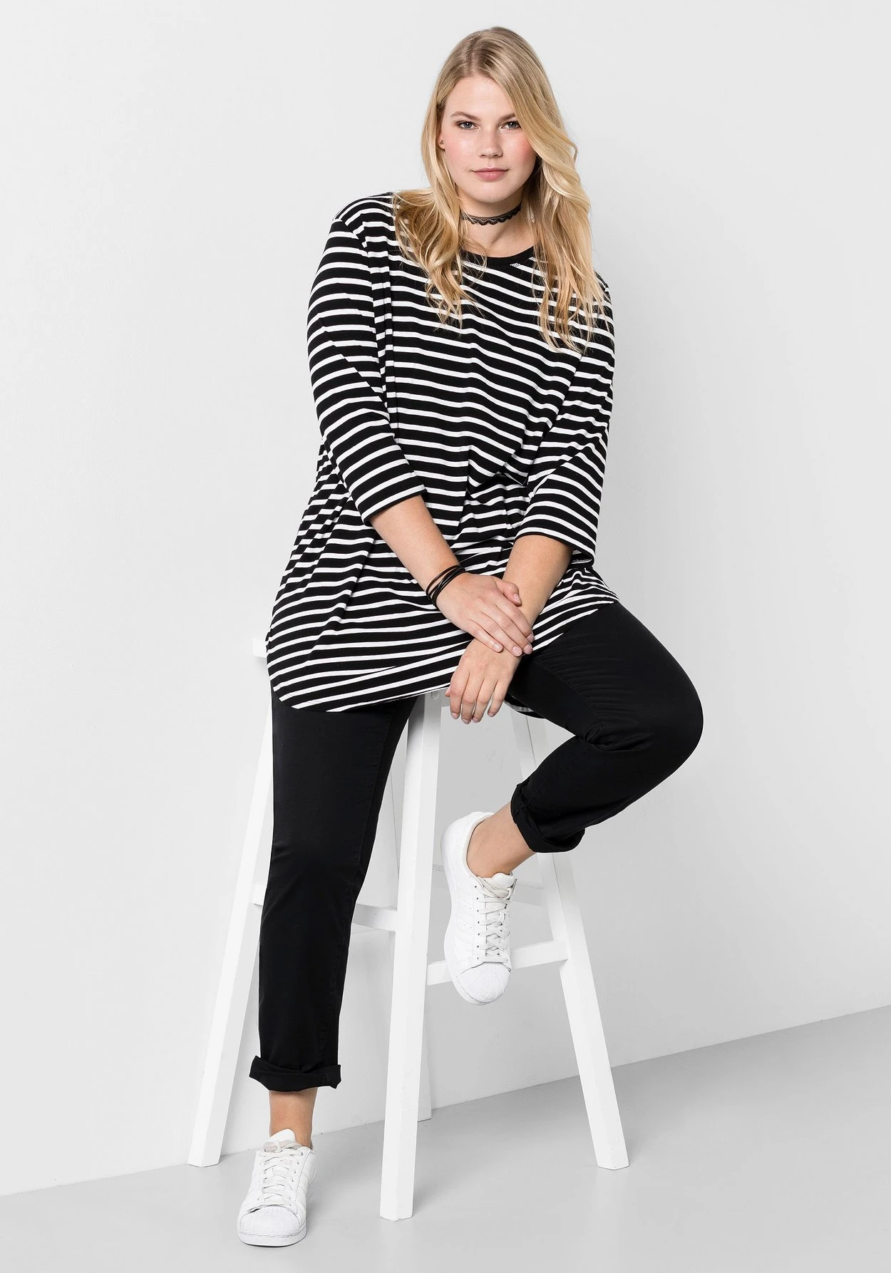 Sheego Schmale Stretchhose Aus Baumwoll-Twill 7 Sheego Schmale Stretchhose Aus Baumwoll-Twill – Bild 5