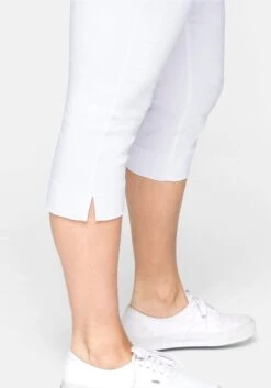 Sheego Bengalin-Hose In Caprilänge Mit Schlupfbund 17 Sheego Bengalin-Hose In Caprilänge Mit Schlupfbund -Sheego Verkaufsgeschäft 11570100010 03FF1 00 SH