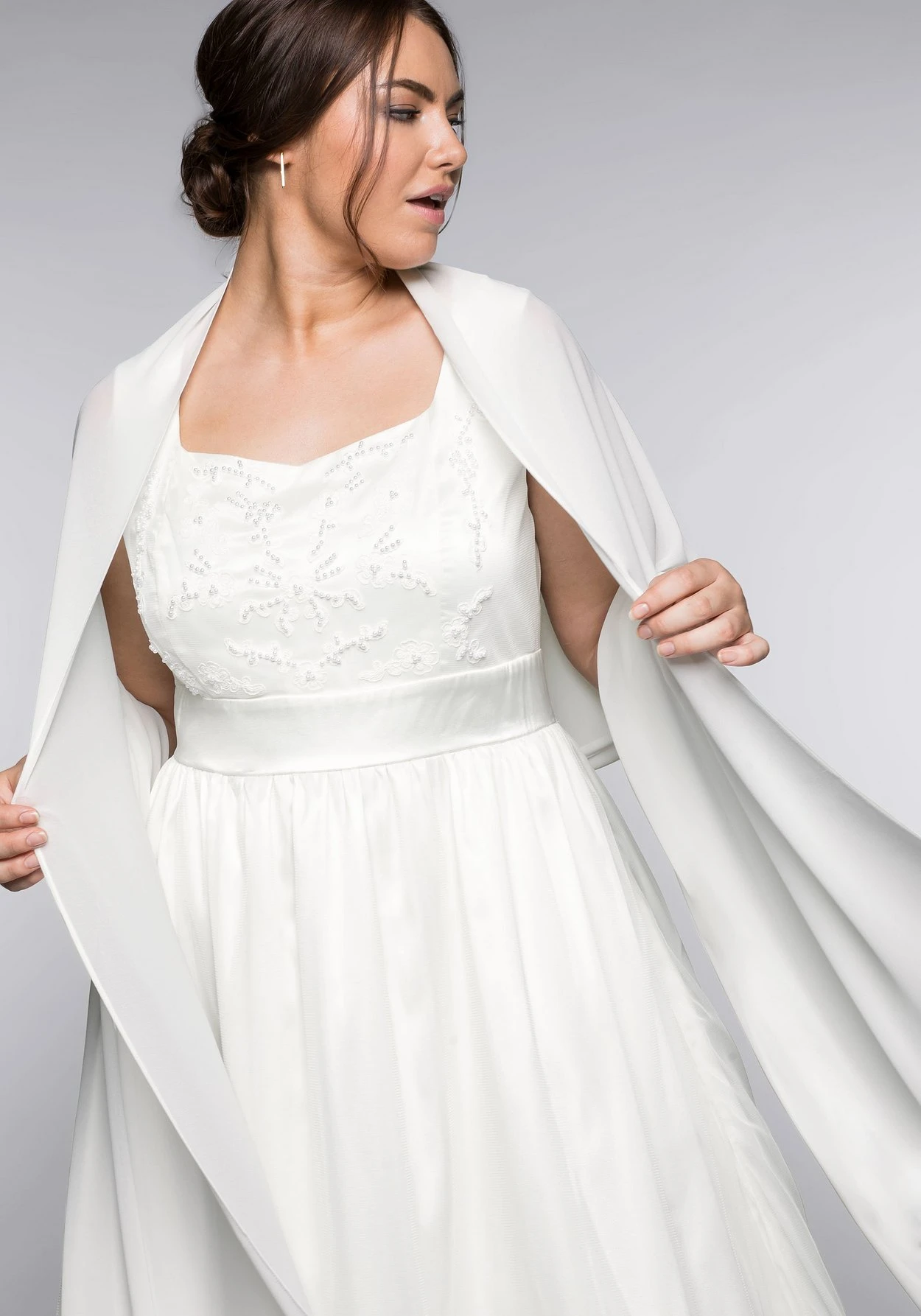 Sheego Stola Aus Fließendem Chiffon 7 Sheego Stola Aus Fließendem Chiffon – Bild 5