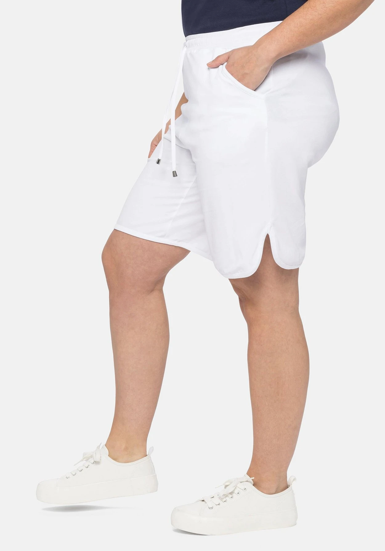 Sheego Jersey-Bermudas Mit Schlupfbund Und Tunnelzug 4 Sheego Jersey-Bermudas Mit Schlupfbund Und Tunnelzug – Bild 2