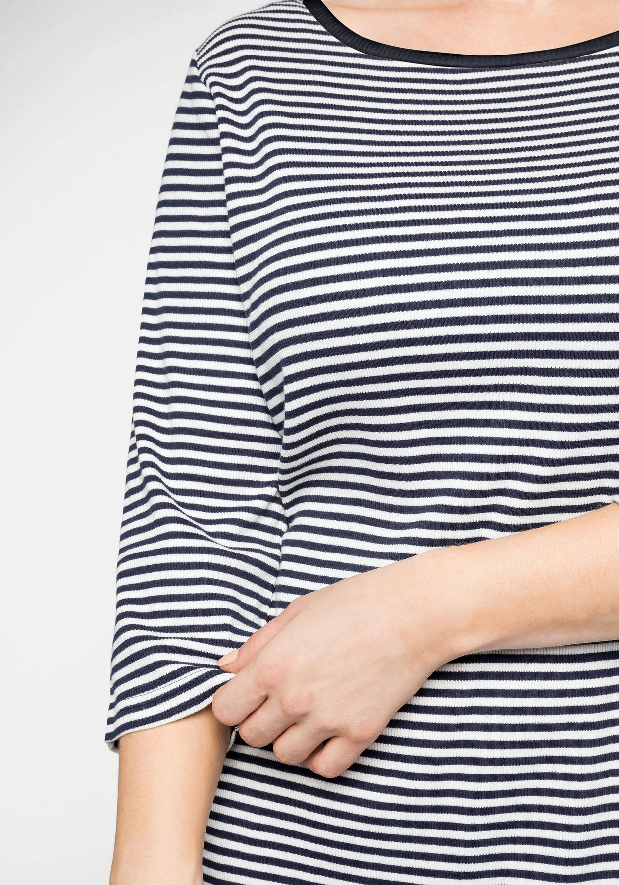 Sheego Shirt Aus Rippware Mit Garngefärbten Ringeln 7 Sheego Shirt Aus Rippware Mit Garngefärbten Ringeln – Bild 5