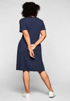 Sheego Jerseykleid Mit Cut-out Am Ausschnitt 10 Sheego Jerseykleid Mit Cut-out Am Ausschnitt -Sheego Verkaufsgeschäft 13847200018 03UEJ 00 SH