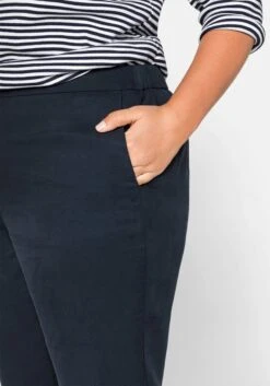 Sheego Gerade Hose Mit Seitenschlitzen Aus TENCEL™ Lyocell 16 Sheego Gerade Hose Mit Seitenschlitzen Aus TENCEL™ Lyocell -Sheego Verkaufsgeschäft 13859400035 03PCD 02 SH