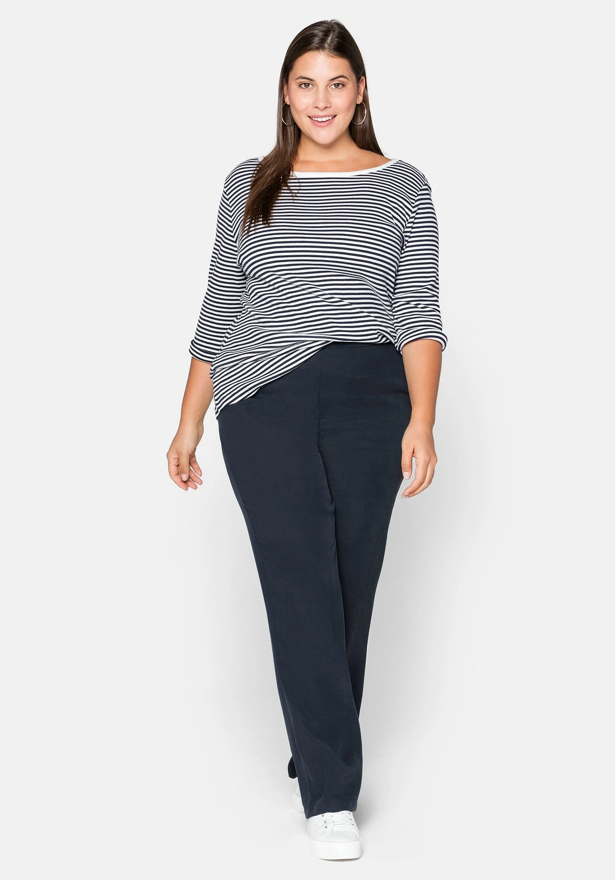 Sheego Gerade Hose Mit Seitenschlitzen Aus TENCEL™ Lyocell 7 Sheego Gerade Hose Mit Seitenschlitzen Aus TENCEL™ Lyocell – Bild 5