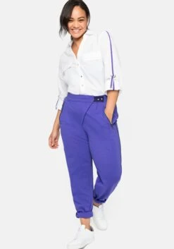 Sheego Joggpants Mit Gummibund Und Druckknöpfen 17 Sheego Joggpants Mit Gummibund Und Druckknöpfen -Sheego Verkaufsgeschäft 14003100184 043C3 02 SH