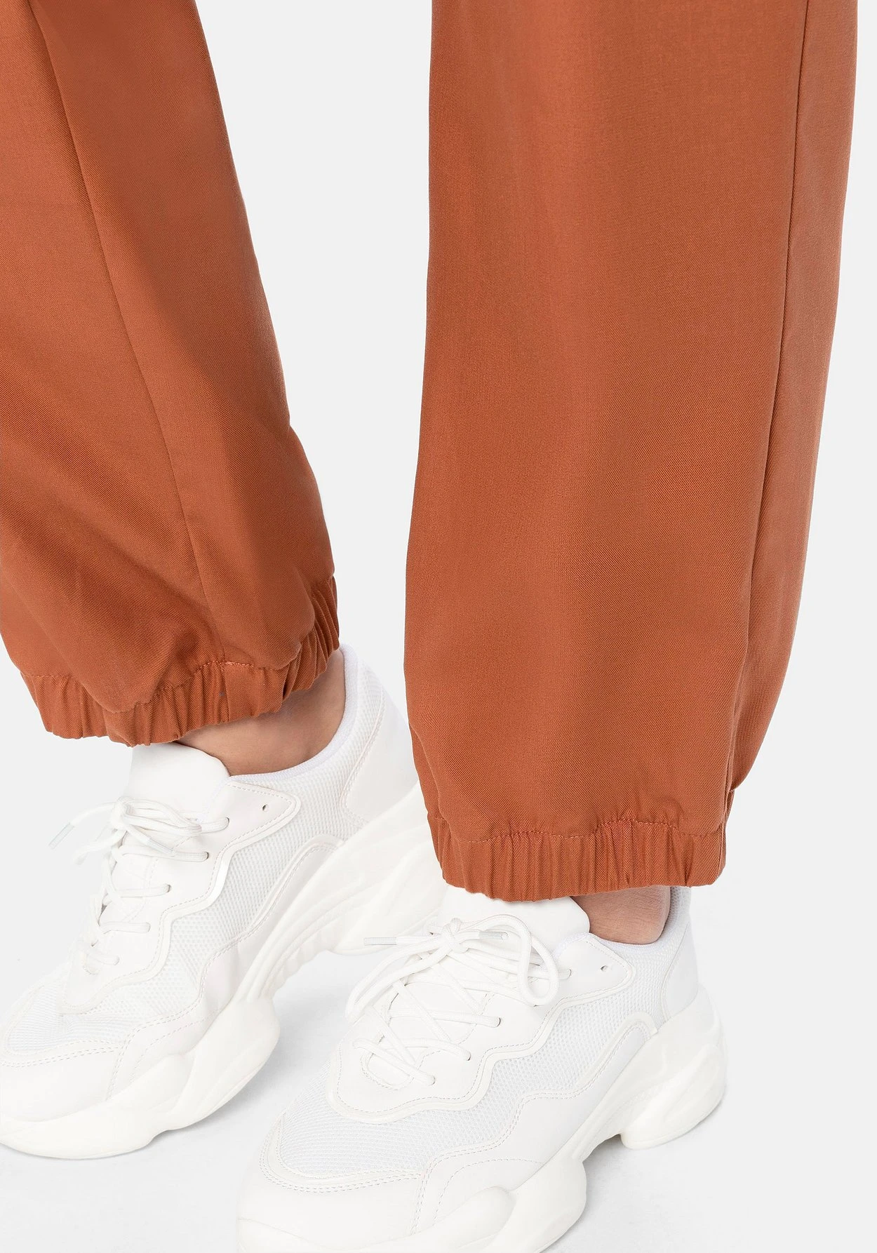 Sheego Cargohose Mit Schlupfbund, Aus TENCEL™ Lyocell 9 Sheego Cargohose Mit Schlupfbund, Aus TENCEL™ Lyocell – Bild 7