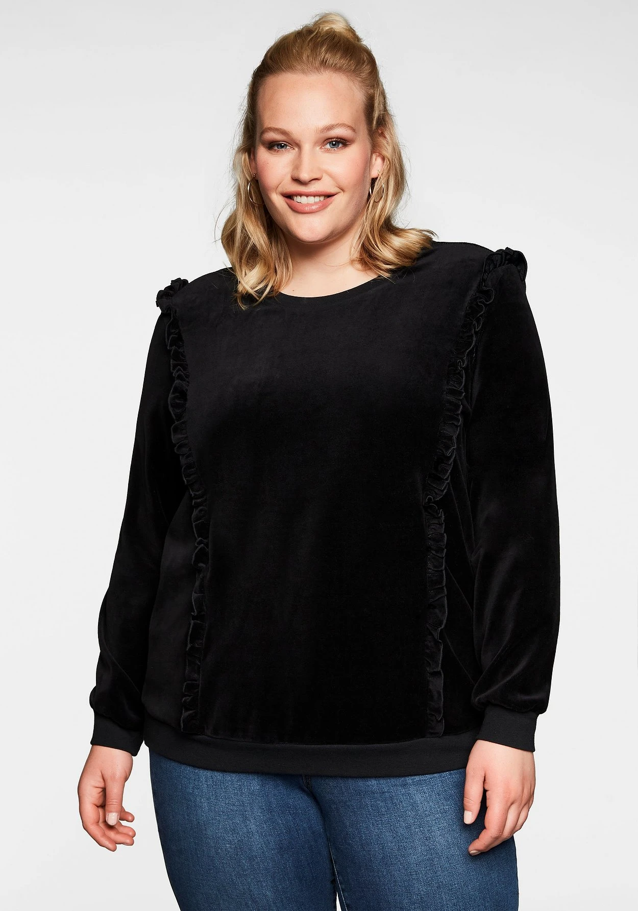 Sheego Sweatshirt Mit Rüschen, In Nickiqualität 3 Sheego Sweatshirt Mit Rüschen, In Nickiqualität