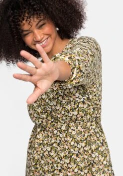 Sheego Jerseykleid Mit Millefleurs-Druck Und V-Ausschnitt 12 Sheego Jerseykleid Mit Millefleurs-Druck Und V-Ausschnitt -Sheego Verkaufsgeschäft 14180000006 049NQ 02 SH