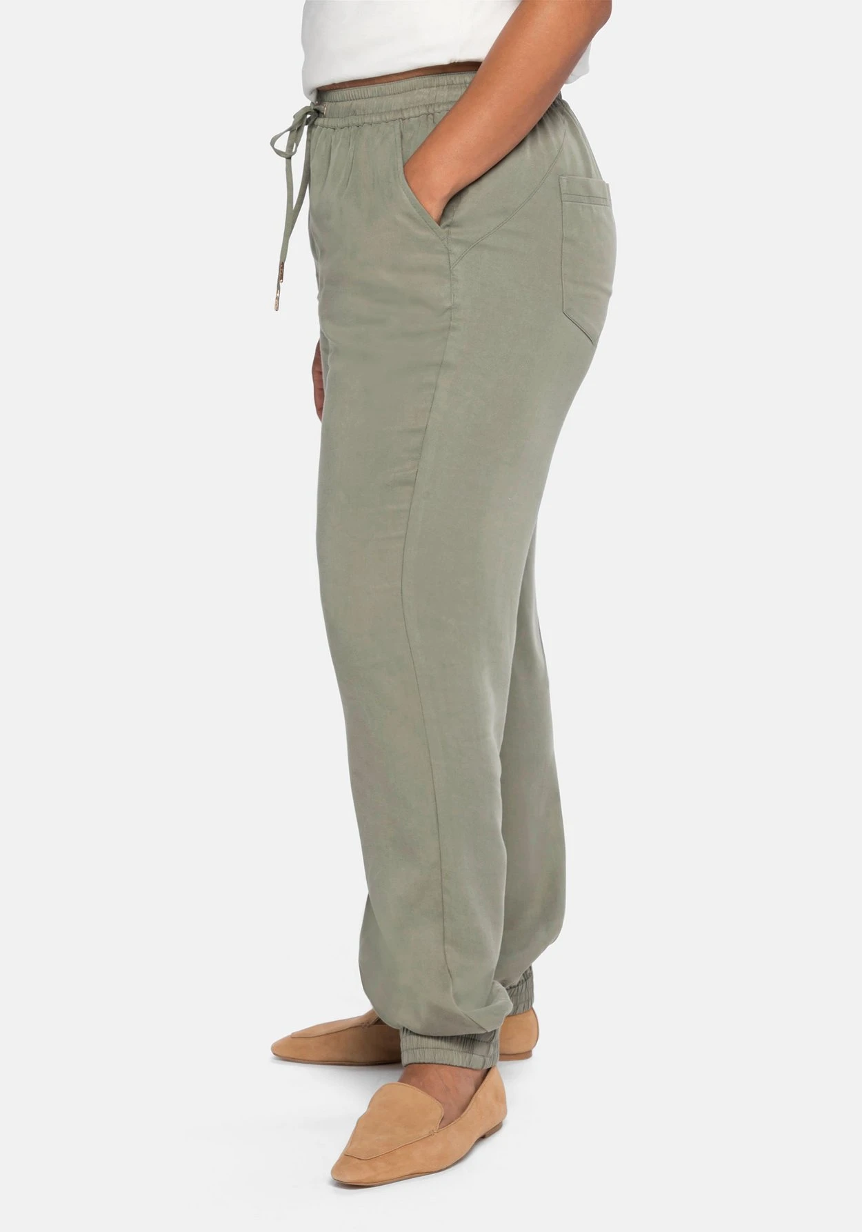 Sheego Joggpants Mit Goldfarbenen Details 4 Sheego Joggpants Mit Goldfarbenen Details – Bild 2