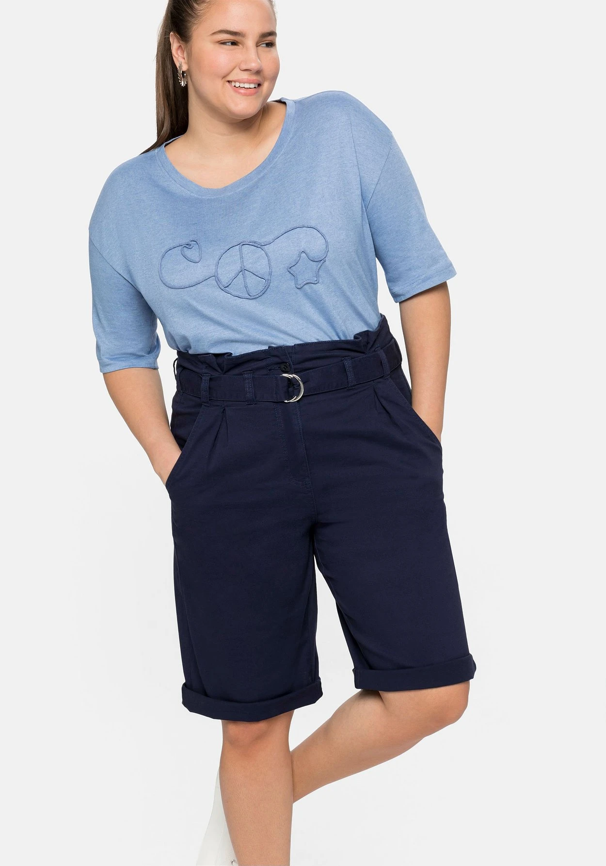 Sheego Shirt Mit Kordelapplikation, Melierte Qualität 8 Sheego Shirt Mit Kordelapplikation, Melierte Qualität – Bild 6