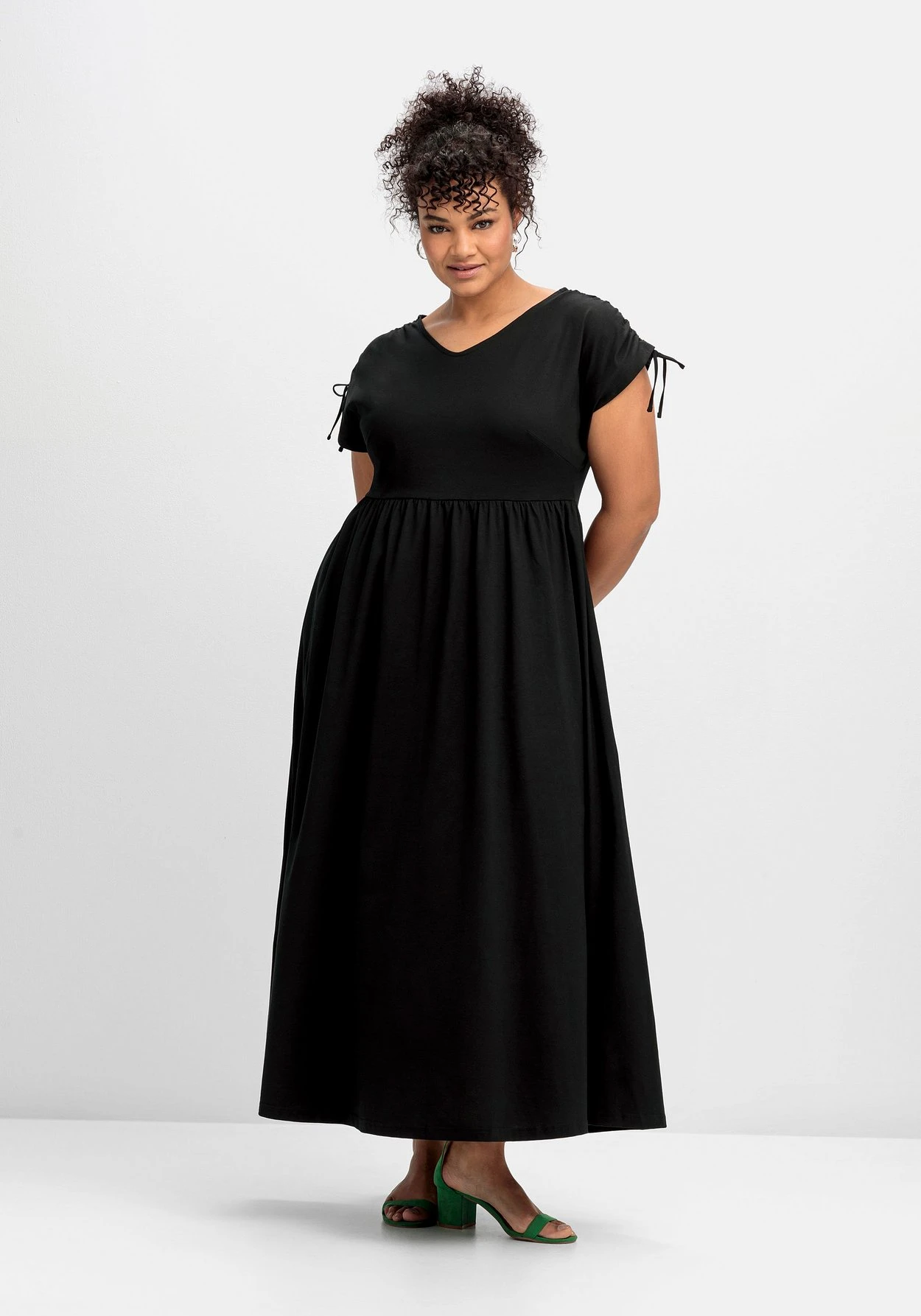 Sheego Jerseykleid Mit Weitem Rock Und V-Ausschnitt 7 Sheego Jerseykleid Mit Weitem Rock Und V-Ausschnitt – Bild 5