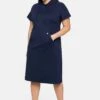 Sheego Shirtkleid Mit Kapuze Und Kängurutasche 2 Sheego Shirtkleid Mit Kapuze Und Kängurutasche -Sheego Verkaufsgeschäft 14389500018 04BB6 02 SH