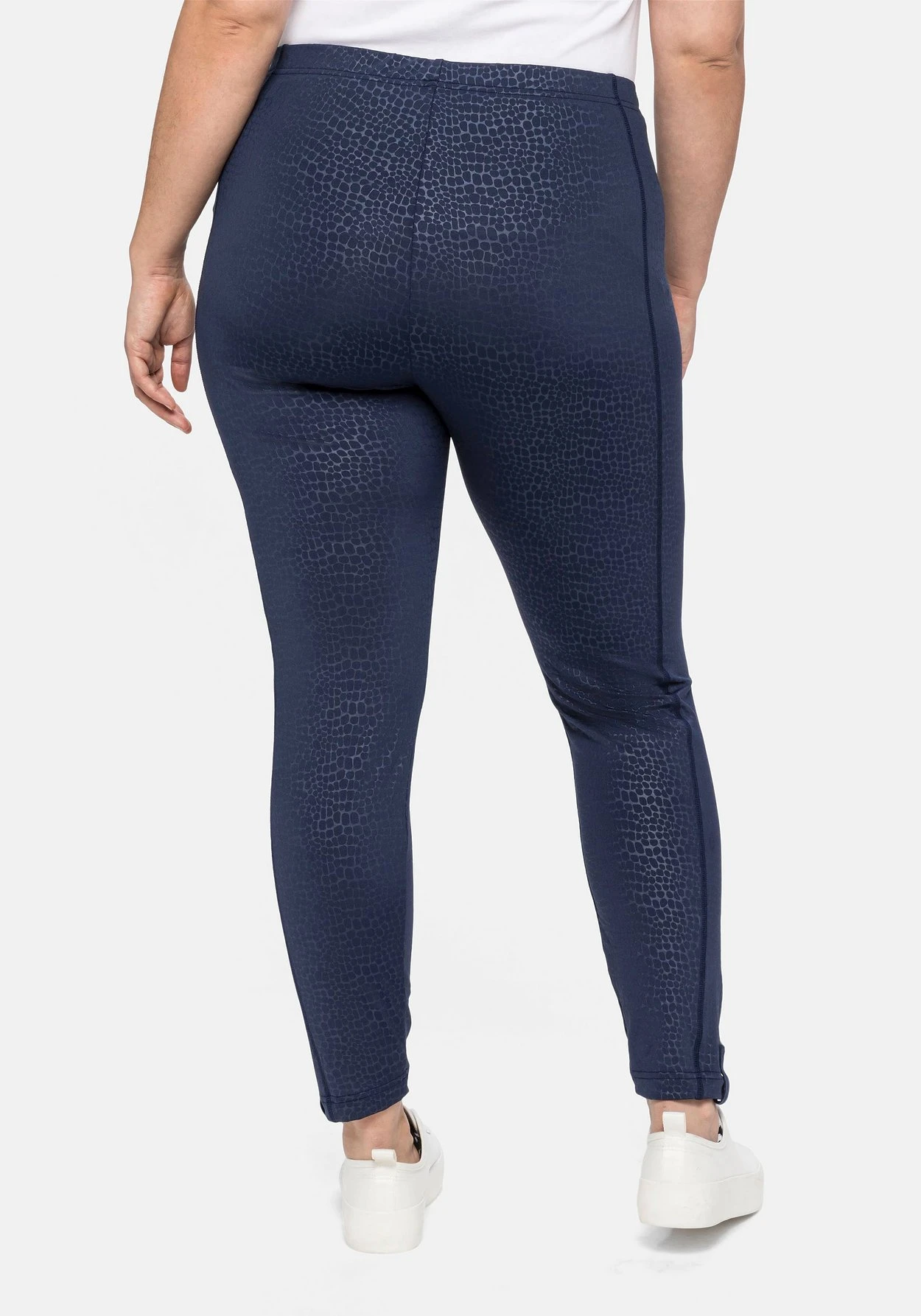 Sheego Leggings Mit Animalprint Und Ziernähten 5 Sheego Leggings Mit Animalprint Und Ziernähten – Bild 3