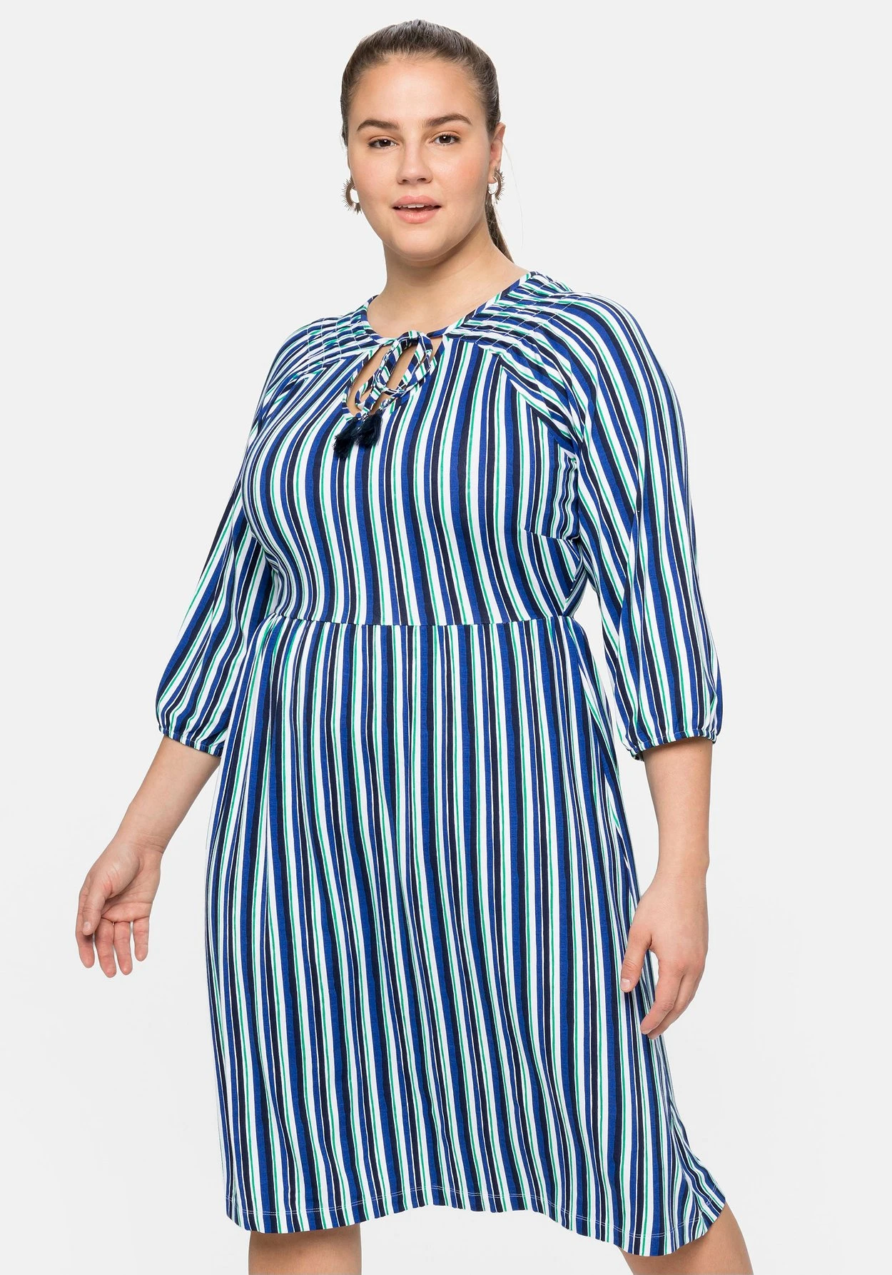 Sheego Jerseykleid Mit Streifen, Bindeband Am Ausschnitt 8 Sheego Jerseykleid Mit Streifen, Bindeband Am Ausschnitt – Bild 6