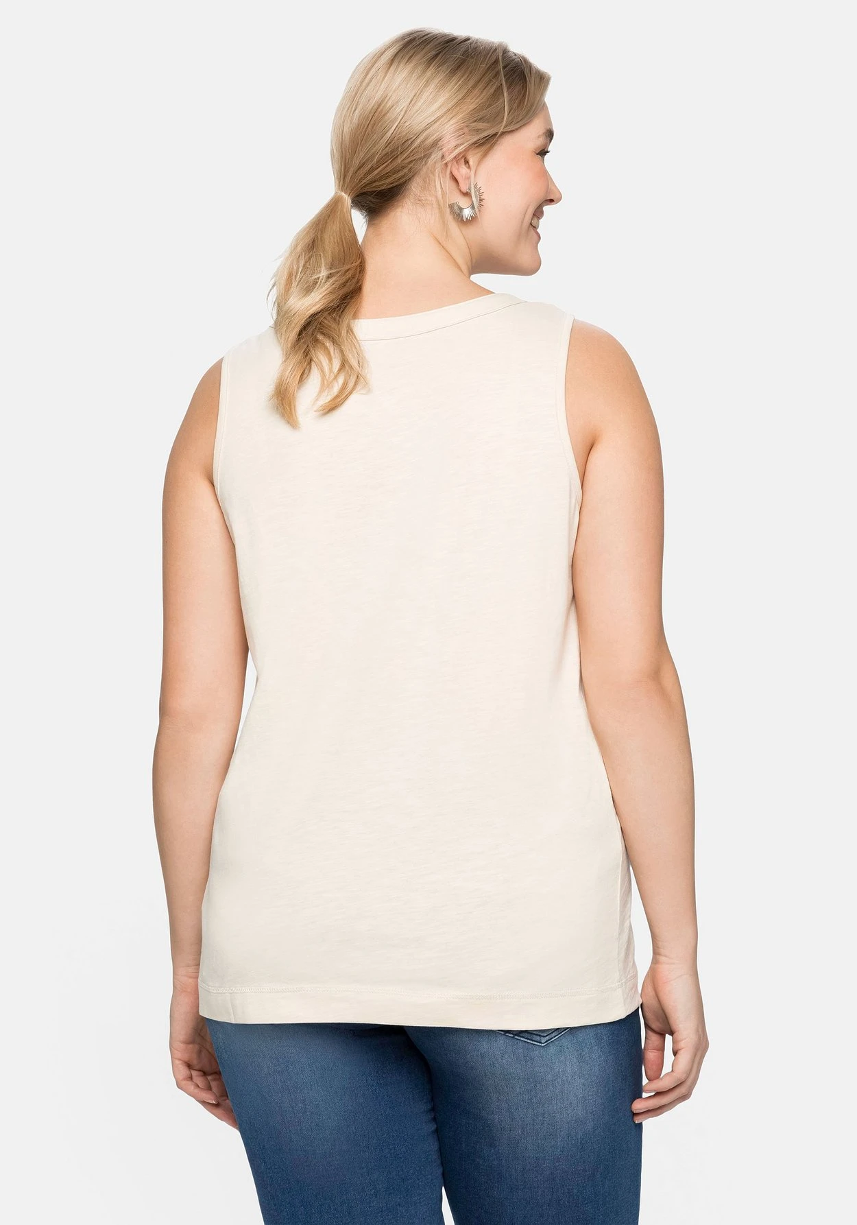 Sheego Tanktop Mit Zierknopfleiste, Geflammte Qualität 4 Sheego Tanktop Mit Zierknopfleiste, Geflammte Qualität – Bild 2