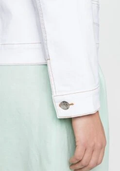 Sheego Jeansjacke Mit Kontrastnähten, In Verkürzter Form 12 Sheego Jeansjacke Mit Kontrastnähten, In Verkürzter Form -Sheego Verkaufsgeschäft 14418500299 04CYF 02 SH