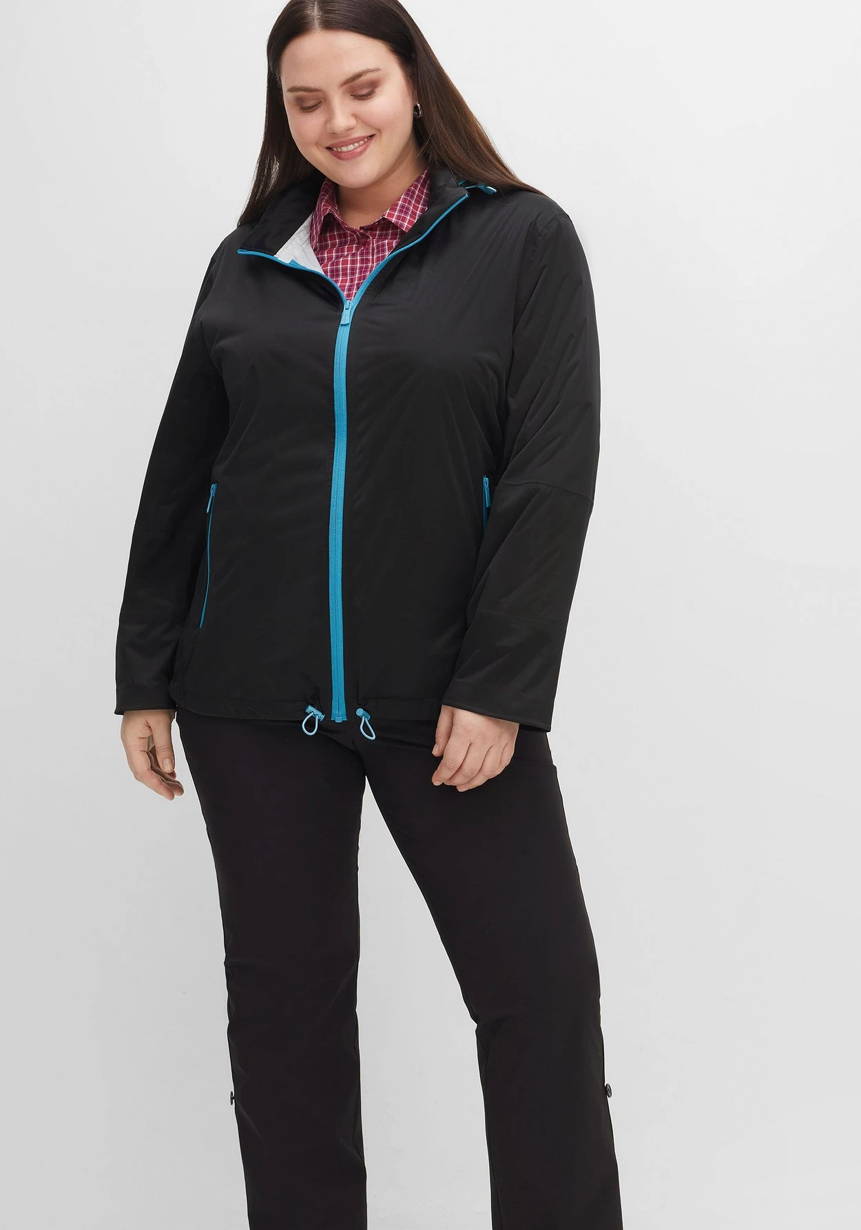 Sheego Sport Regenjacke Mit Verstaubarer Kapuze 8 Sheego Sport Regenjacke Mit Verstaubarer Kapuze – Bild 6