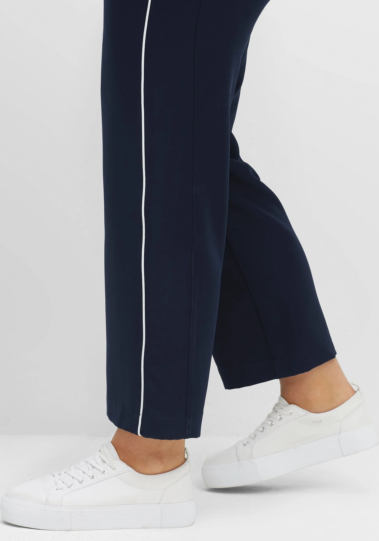 Sheego Gerade Hose Mit Seitlichem Kontrastpiping 9 Sheego Gerade Hose Mit Seitlichem Kontrastpiping – Bild 7