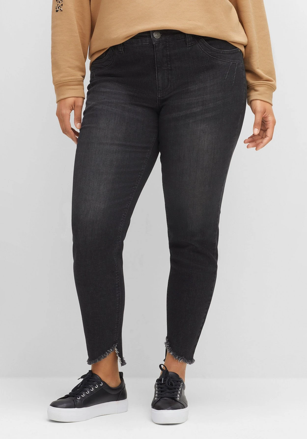 Sheego Skinny Jeans Mit Destroyed-Effekten Am Saum 3 Sheego Skinny Jeans Mit Destroyed-Effekten Am Saum