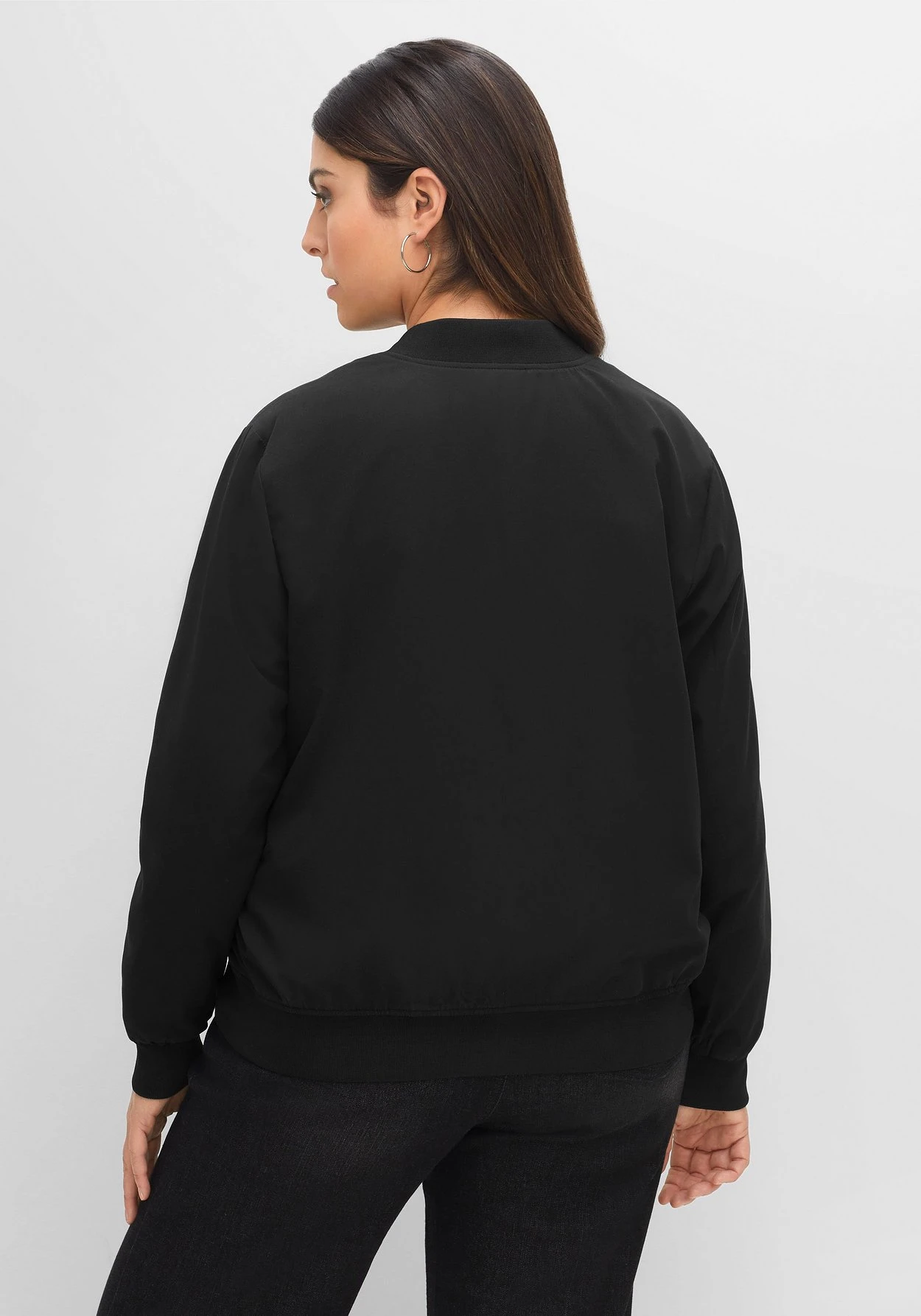 Sheego Blouson Mit Rippbündchen Und Reißverschluss 4 Sheego Blouson Mit Rippbündchen Und Reißverschluss – Bild 2