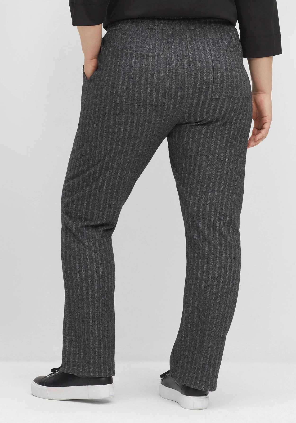 Sheego Schlupfhose In Rippstruktur, Aus Weichem Strick 5 Sheego Schlupfhose In Rippstruktur, Aus Weichem Strick – Bild 3