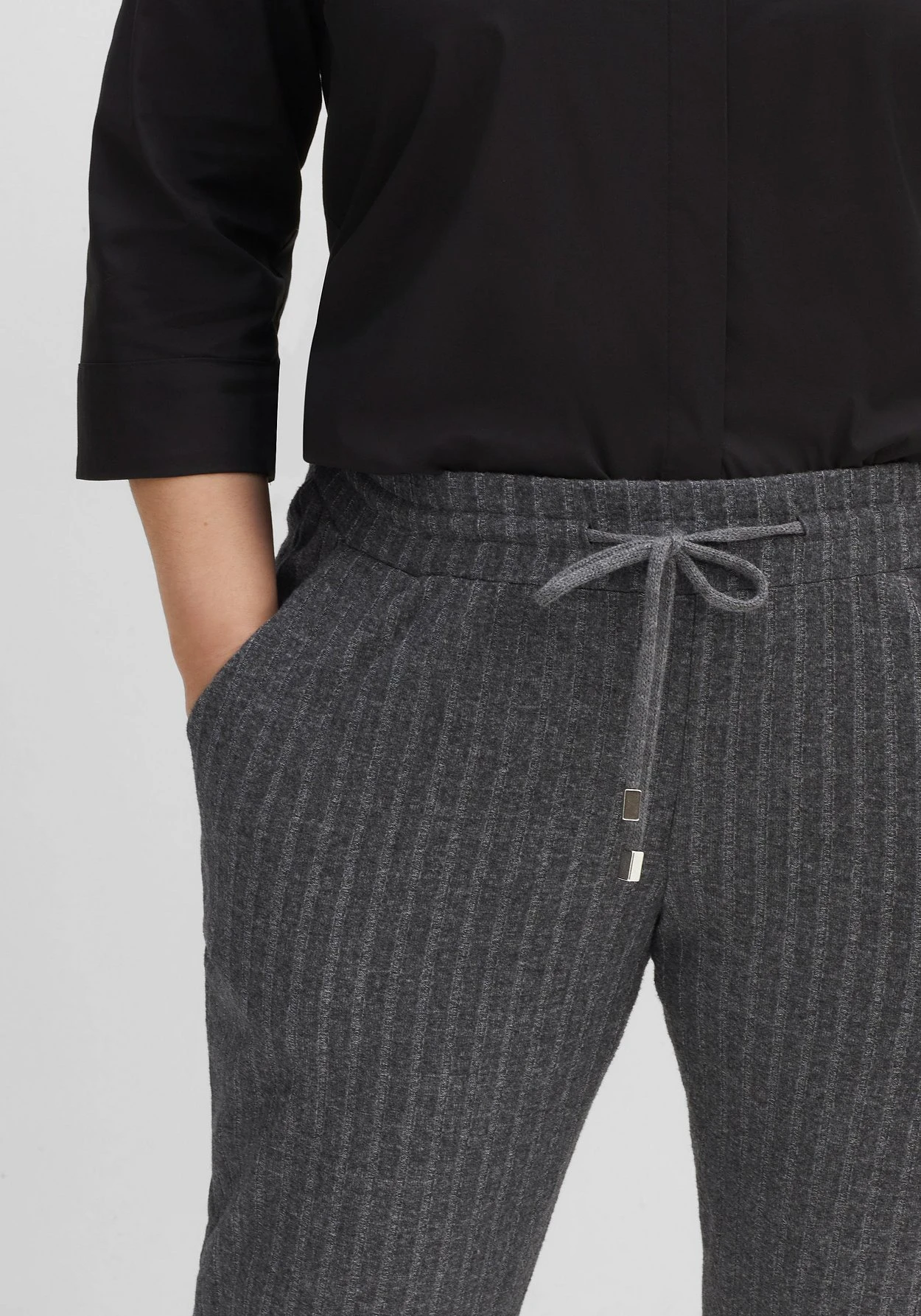 Sheego Schlupfhose In Rippstruktur, Aus Weichem Strick 9 Sheego Schlupfhose In Rippstruktur, Aus Weichem Strick – Bild 7