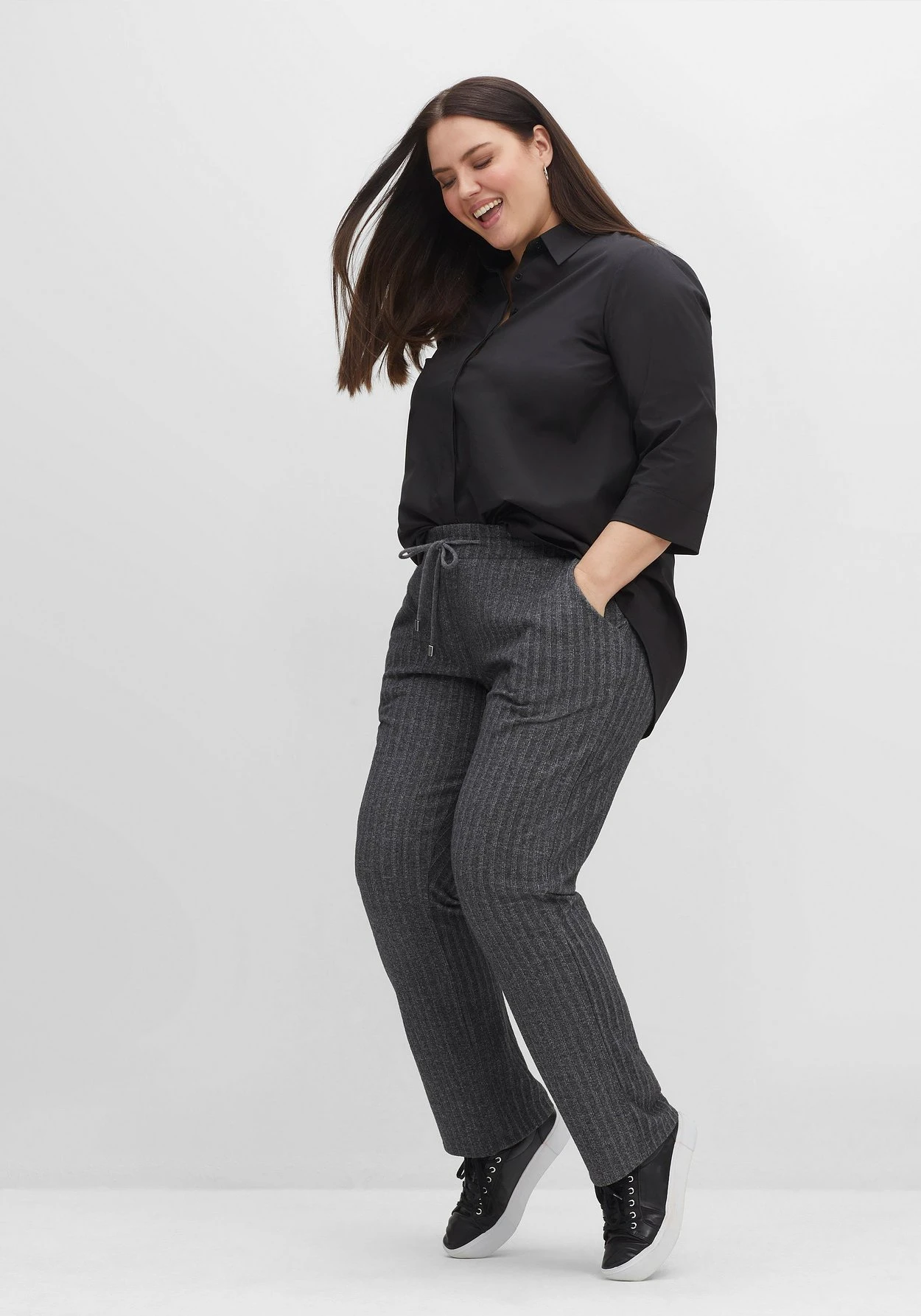 Sheego Schlupfhose In Rippstruktur, Aus Weichem Strick 10 Sheego Schlupfhose In Rippstruktur, Aus Weichem Strick – Bild 8