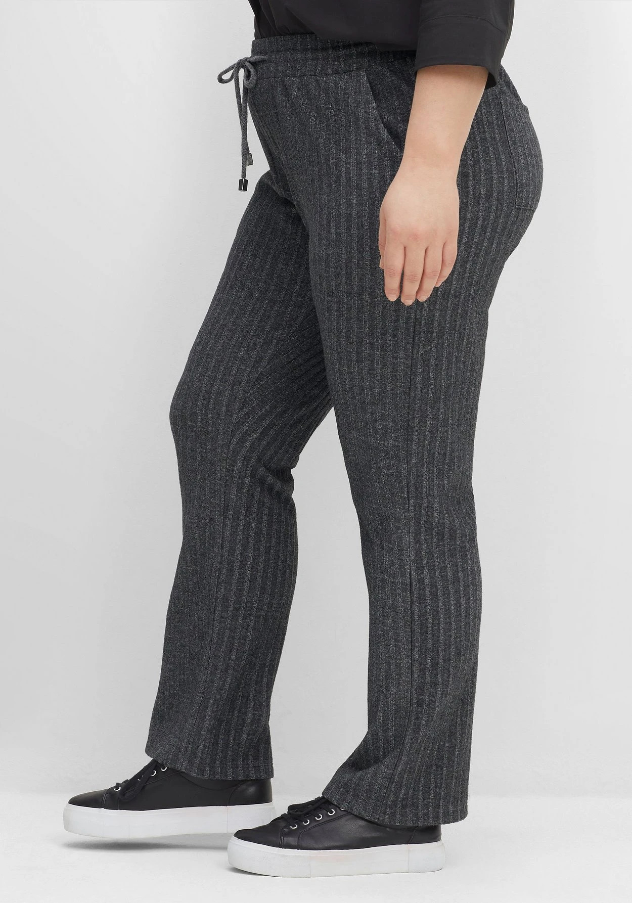 Sheego Schlupfhose In Rippstruktur, Aus Weichem Strick 4 Sheego Schlupfhose In Rippstruktur, Aus Weichem Strick – Bild 2