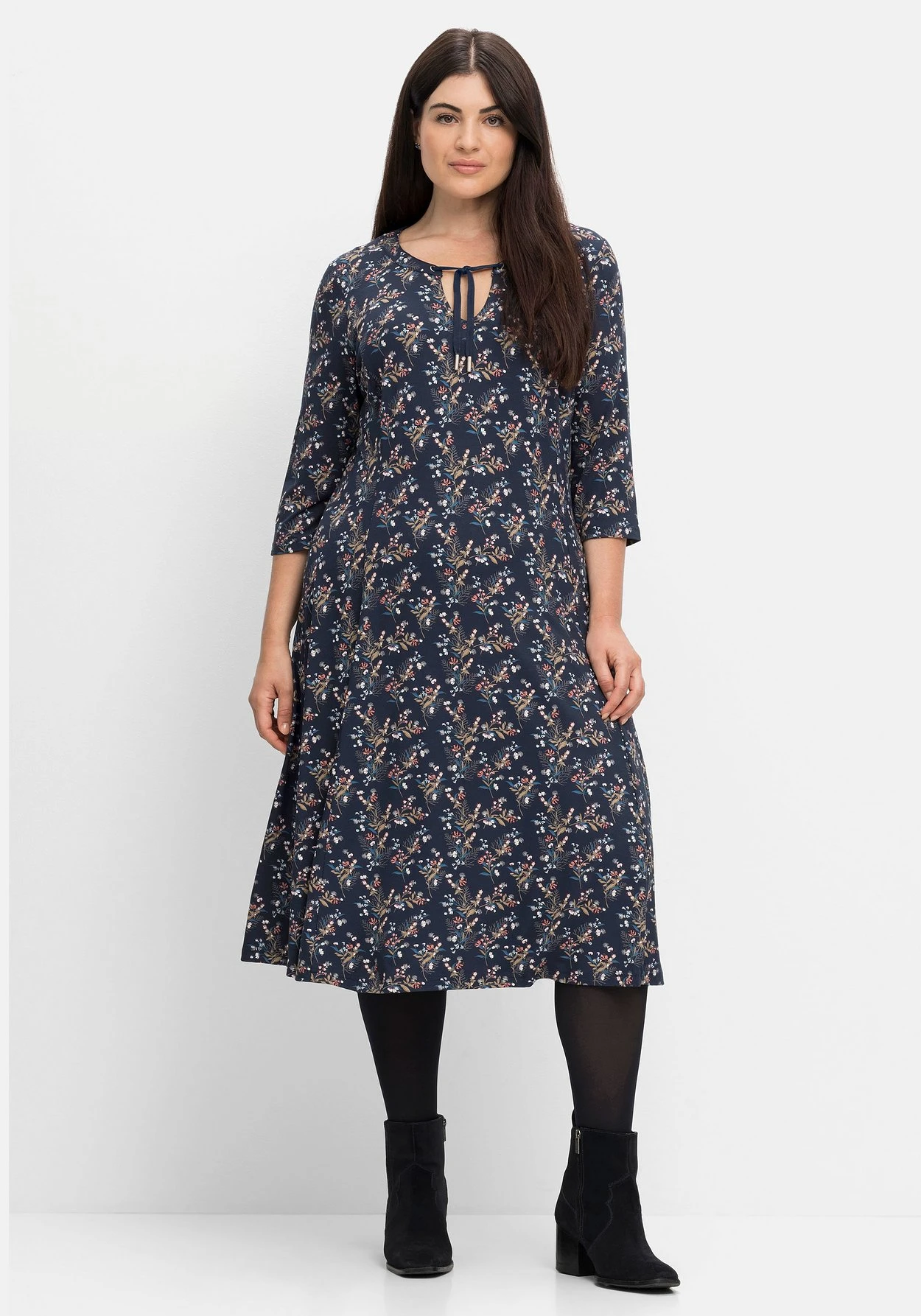 Sheego Jerseykleid In Midilänge, Mit Blumendruck 3 Sheego Jerseykleid In Midilänge, Mit Blumendruck