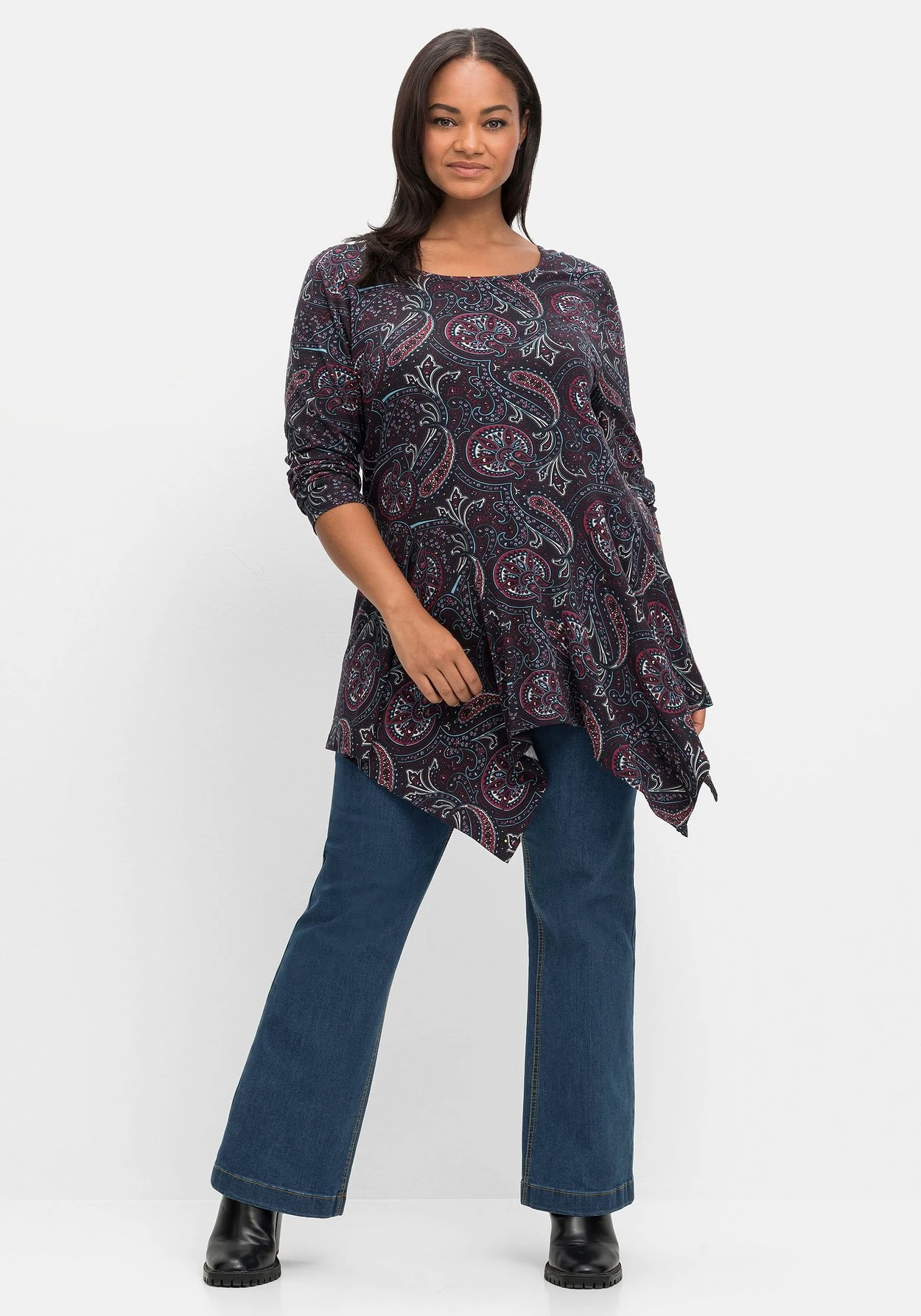 Zipfelshirt In Longform, Mit Paisley-Print 6 Zipfelshirt In Longform, Mit Paisley-Print – Bild 4