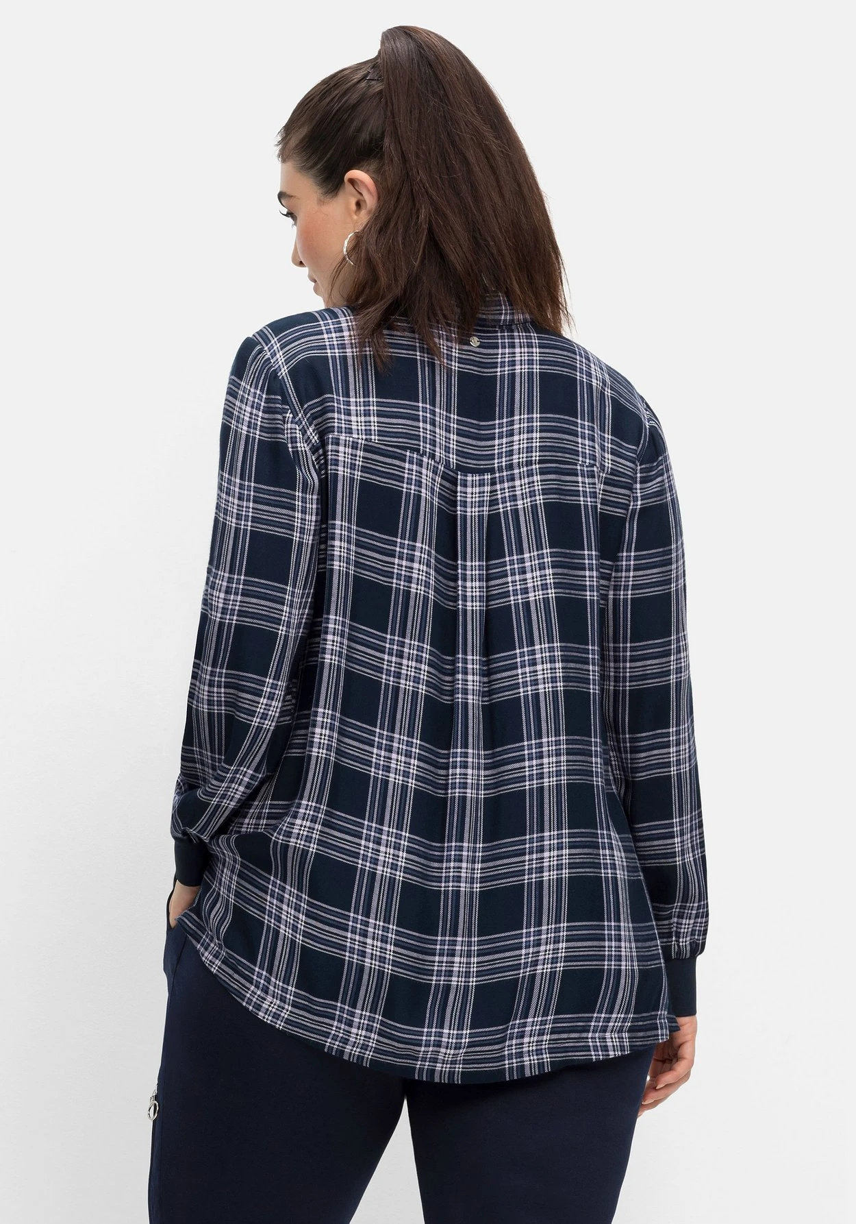 Sheego Karierte Tunika Mit Hemdkragen Und Reißverschluss 4 Sheego Karierte Tunika Mit Hemdkragen Und Reißverschluss – Bild 2