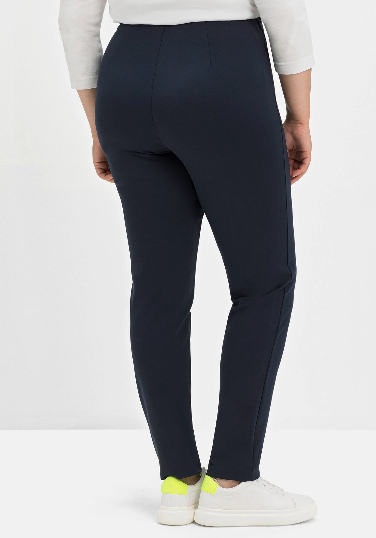 Sheego Jerseyhose Aus Interlock, Schmale Beinform 5 Sheego Jerseyhose Aus Interlock, Schmale Beinform – Bild 3