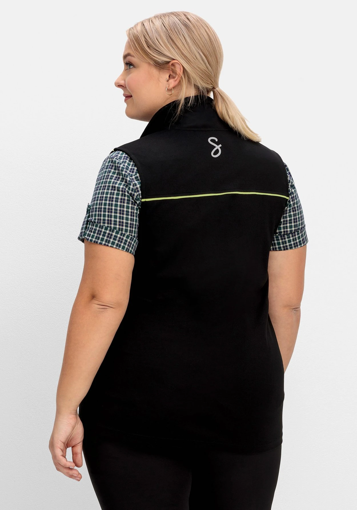 Sheego Funktionsweste Mit Kleinem Stehkragen 5 Sheego Funktionsweste Mit Kleinem Stehkragen – Bild 3