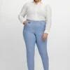 Sheego Schmale Hose Im Coloured-Denim-Look 1 Sheego Schmale Hose Im Coloured-Denim-Look -Sheego Verkaufsgeschäft 14672502065 04LMX 02 SH