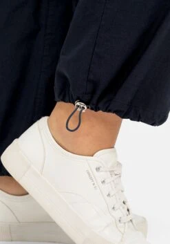 Sheego Cargohose Mit Abzippbaren Hosenbeinen 18 Sheego Cargohose Mit Abzippbaren Hosenbeinen -Sheego Verkaufsgeschäft 14684200035 04LHK 02 SH