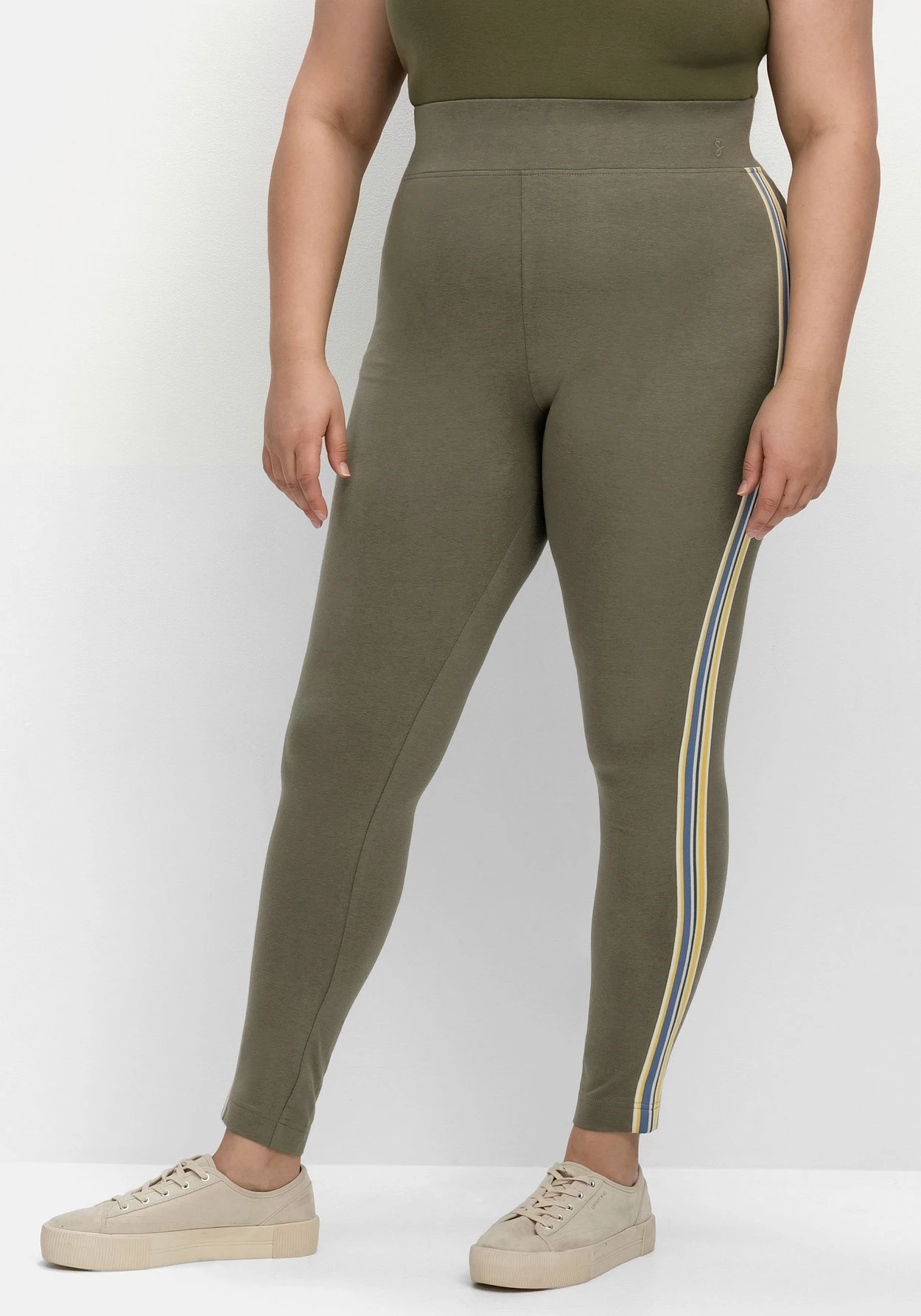 Sheego Leggings Mit Seitlichem Galonstreifen 8 Sheego Leggings Mit Seitlichem Galonstreifen – Bild 6