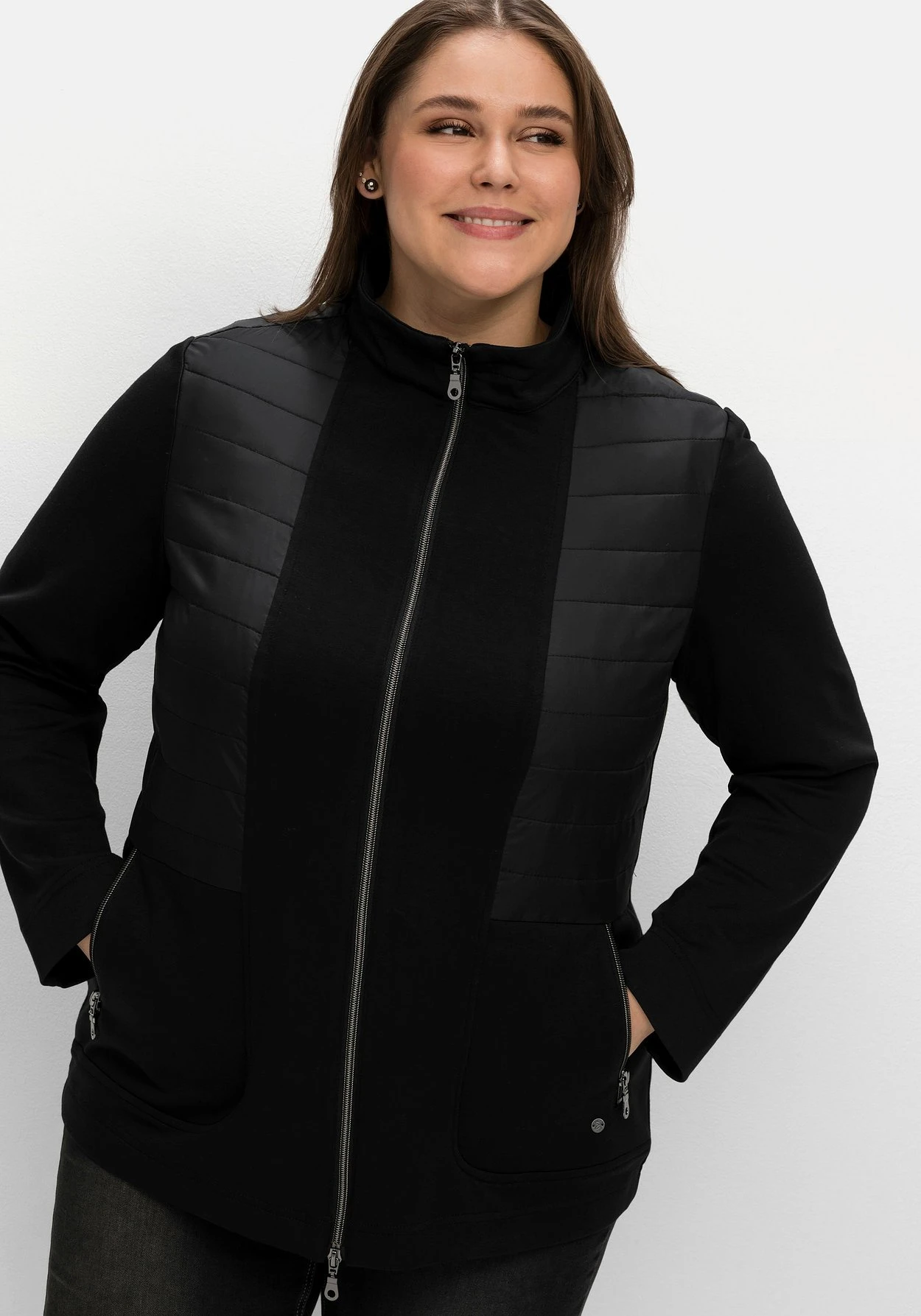 Sheego Leichte Jerseyjacke Mit Gesteppten Partien 8 Sheego Leichte Jerseyjacke Mit Gesteppten Partien – Bild 6