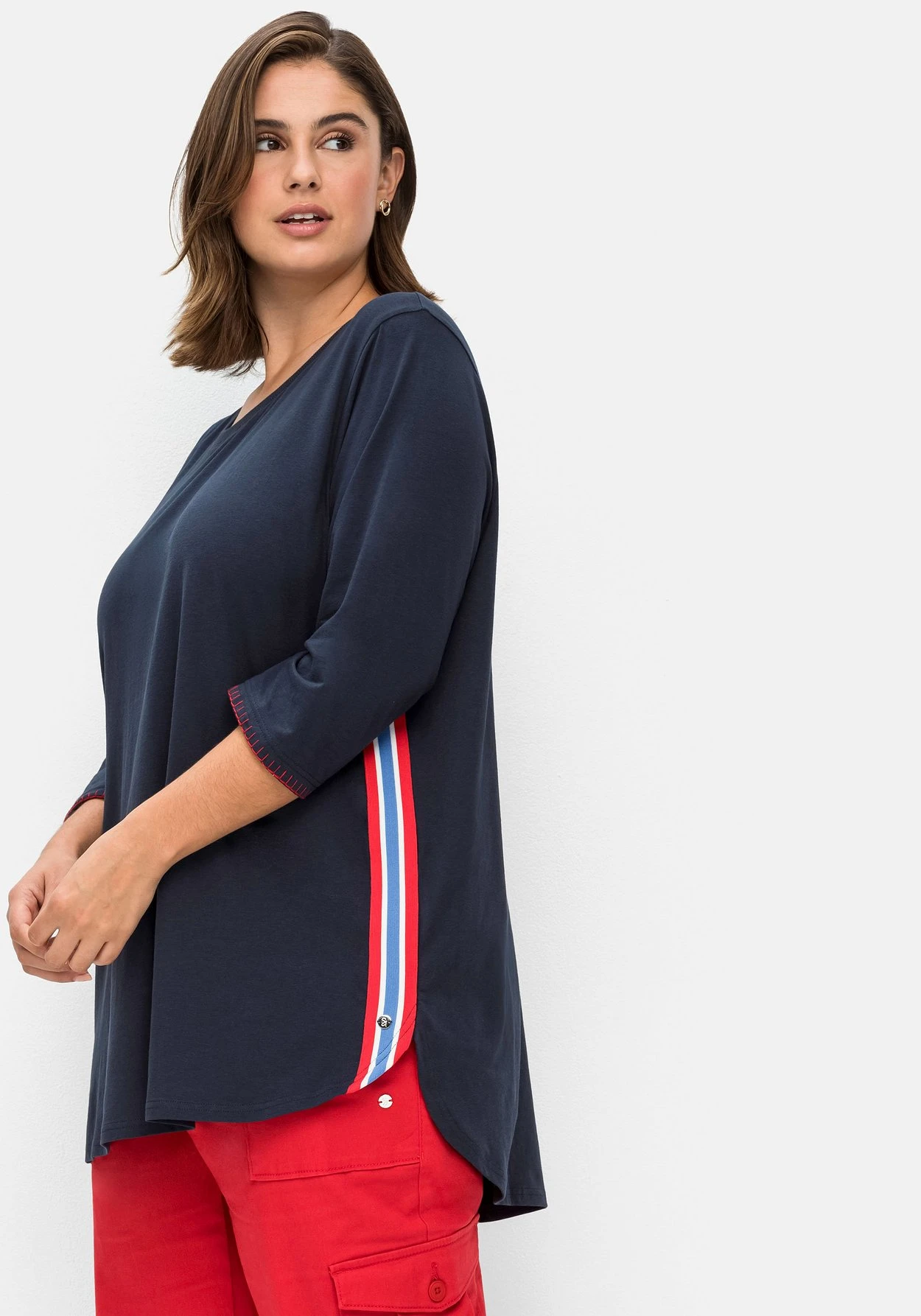 Sheego Longshirt Mit Galonstreifen Seitlich 3 Sheego Longshirt Mit Galonstreifen Seitlich