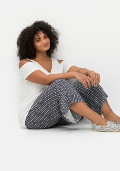 Sheego Gestreifte Strandhose Mit Weitem Bein 15 Sheego Gestreifte Strandhose Mit Weitem Bein -Sheego Verkaufsgeschäft 14768701739 04MXK 02 SH