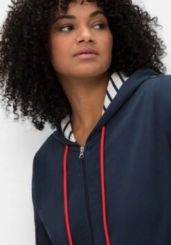 Sheego Sweatjacke Mit Innen Gestreifter Kapuze 12 Sheego Sweatjacke Mit Innen Gestreifter Kapuze -Sheego Verkaufsgeschäft 14789800035 04NKG 02 SH