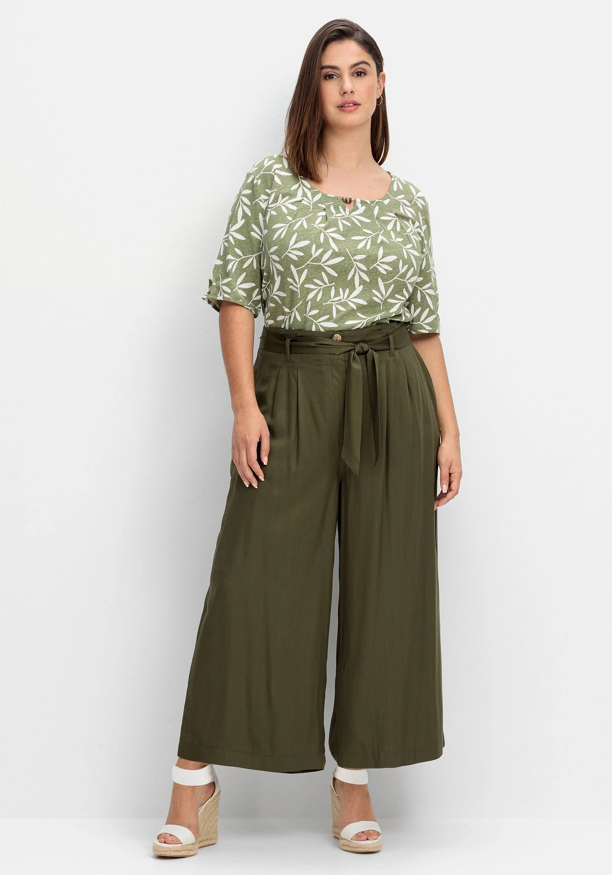 Sheego Culotte Mit High-Waist-Bund Und Stoffgürtel 3 Sheego Culotte Mit High-Waist-Bund Und Stoffgürtel