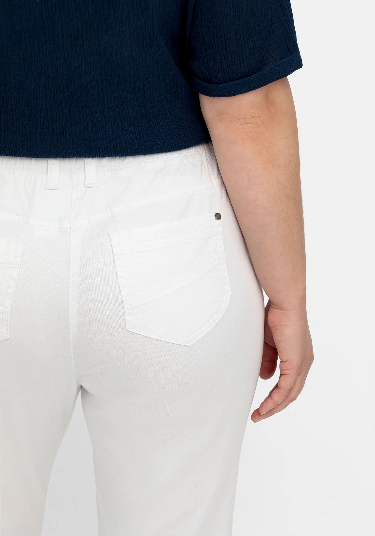 Sheego Schmale 7/8-Hose Mit Gummibund, Aus Twill 8 Sheego Schmale 7/8-Hose Mit Gummibund, Aus Twill – Bild 7