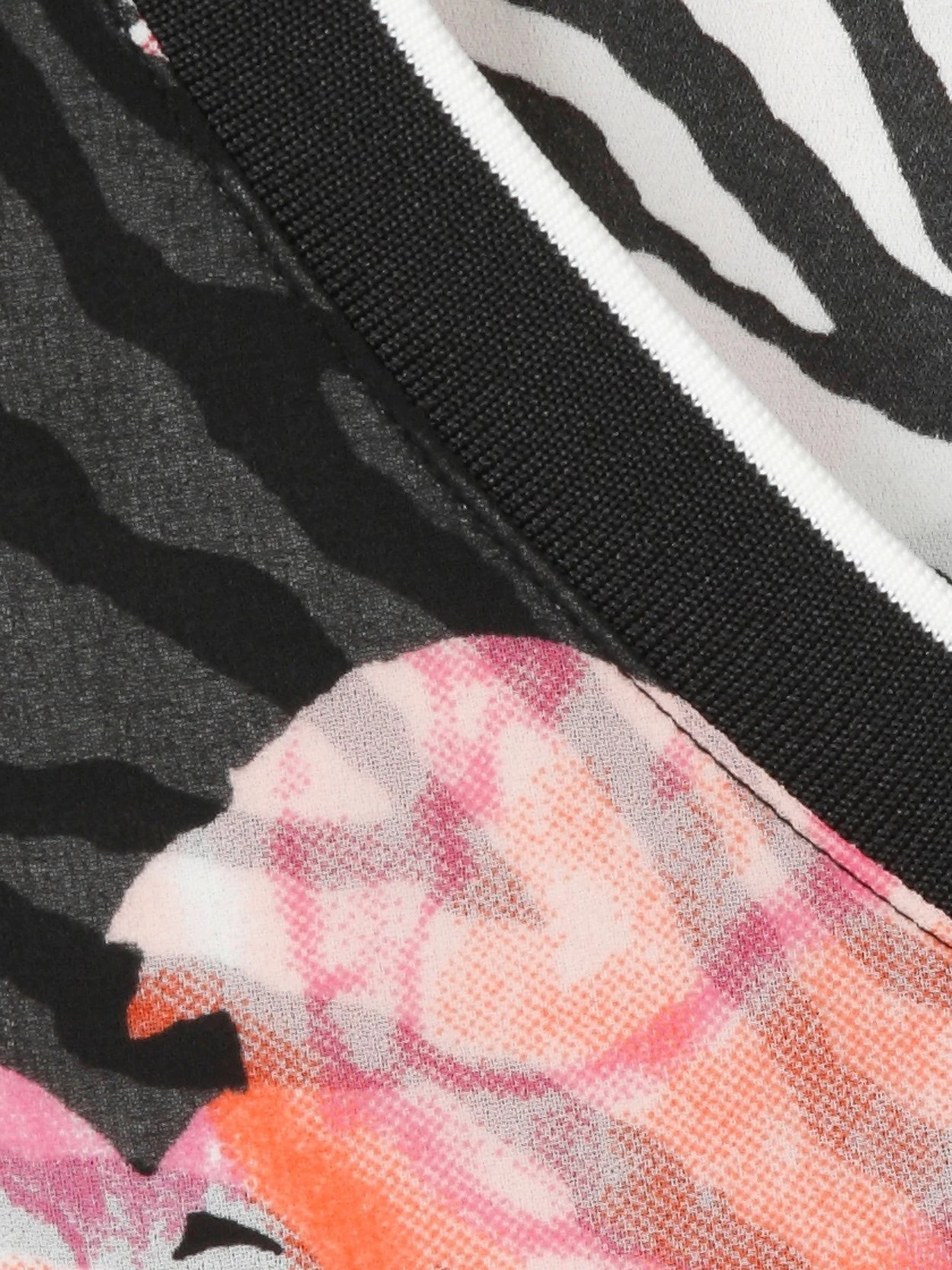 Doppellagige Chiffonbluse Im Mustermix 5 Doppellagige Chiffonbluse Im Mustermix – Bild 3