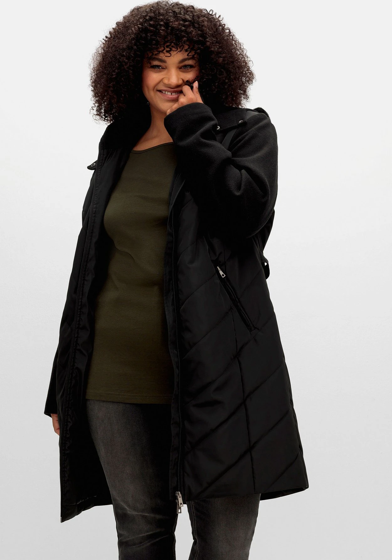 Sheego Lange Steppjacke Mit Kapuze, Im Materialmix 7 Sheego Lange Steppjacke Mit Kapuze, Im Materialmix – Bild 5