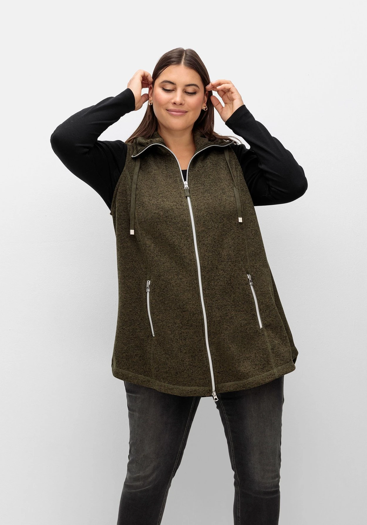 Sheego Fleeceweste Mit Stehkragen, In Melange-Optik 8 Sheego Fleeceweste Mit Stehkragen, In Melange-Optik – Bild 6