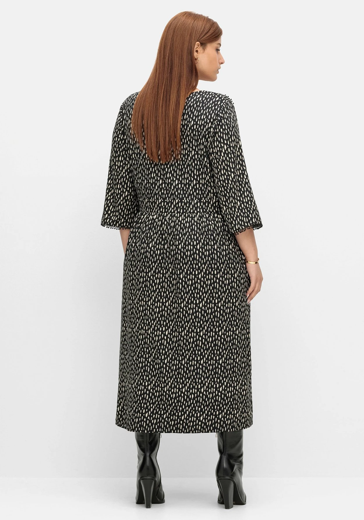 Sheego Jerseykleid In Petite-Passform, Mit Allovermuster 5 Sheego Jerseykleid In Petite-Passform, Mit Allovermuster – Bild 3