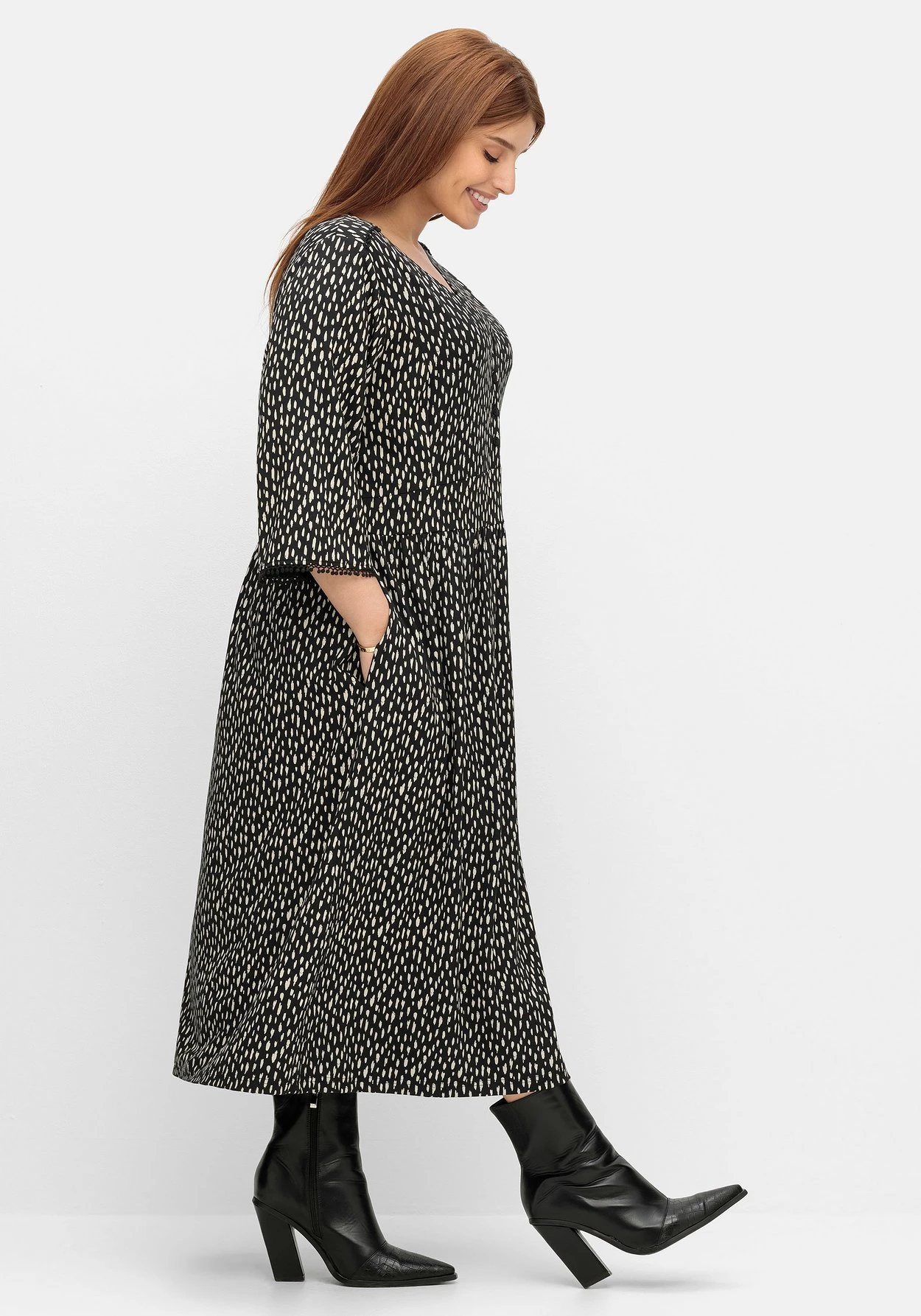 Sheego Jerseykleid In Petite-Passform, Mit Allovermuster 4 Sheego Jerseykleid In Petite-Passform, Mit Allovermuster – Bild 2