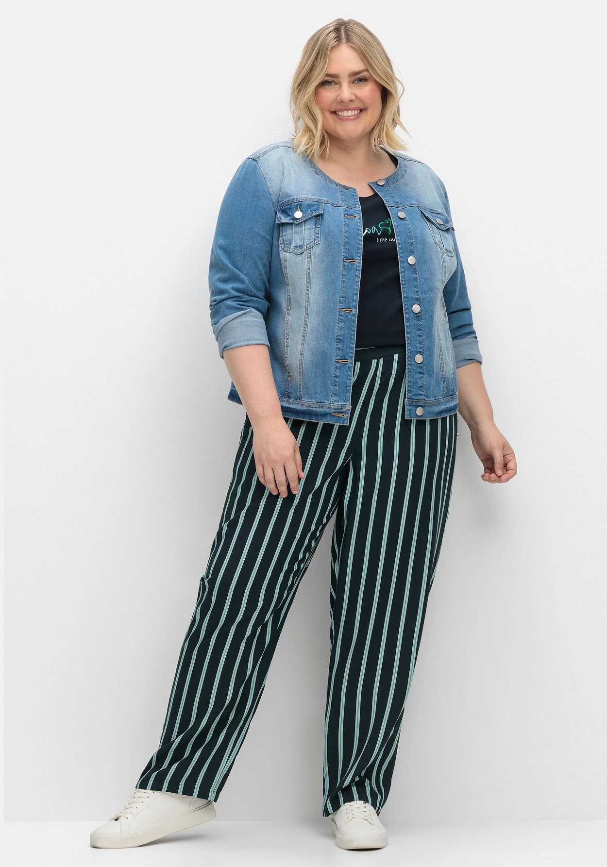 Sheego Gestreifte Hose Mit Gummibund, Fließende Qualität 3 Sheego Gestreifte Hose Mit Gummibund, Fließende Qualität