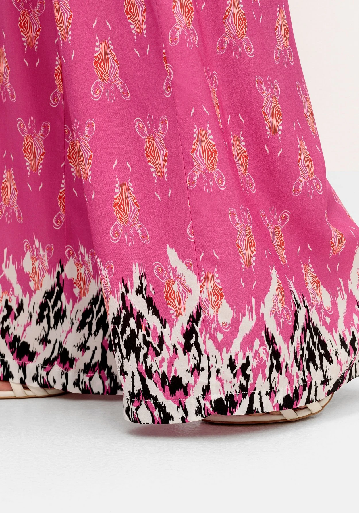 Weite Hose Mit Alloverdruck Und Gummibund 9 Weite Hose Mit Alloverdruck Und Gummibund – Bild 7